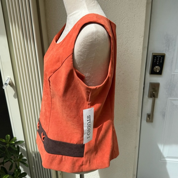 STUDIO 1. NWT. Burnt Orange Sleeveless Top only w/cross stitch details n… - Picture 3 of 9